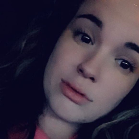 Meet your Posher, Danielle - Picture 1 of 1